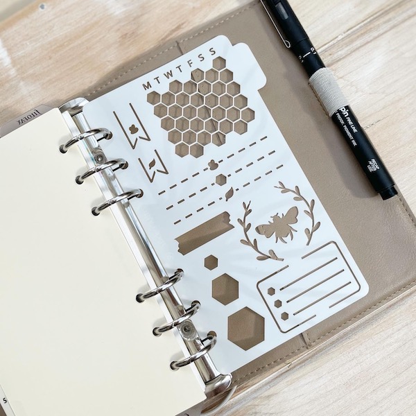 Bee bullet journal planner stencil by StickerKitten