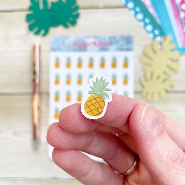 Pineapple sticker closeup