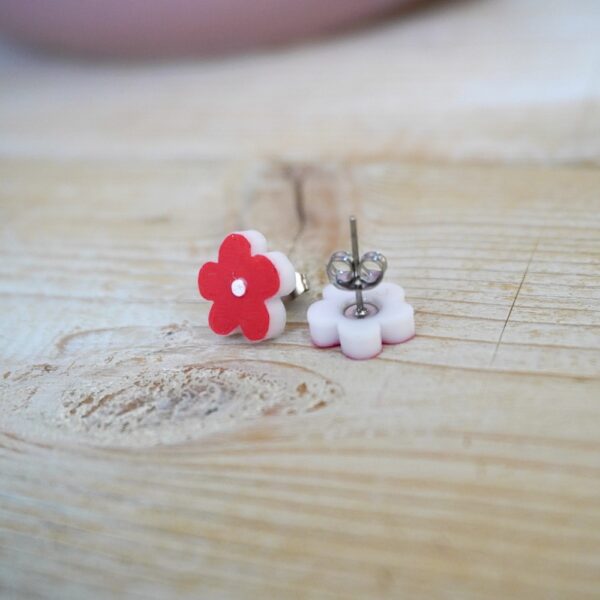 Cute red flower stud earrings - close up